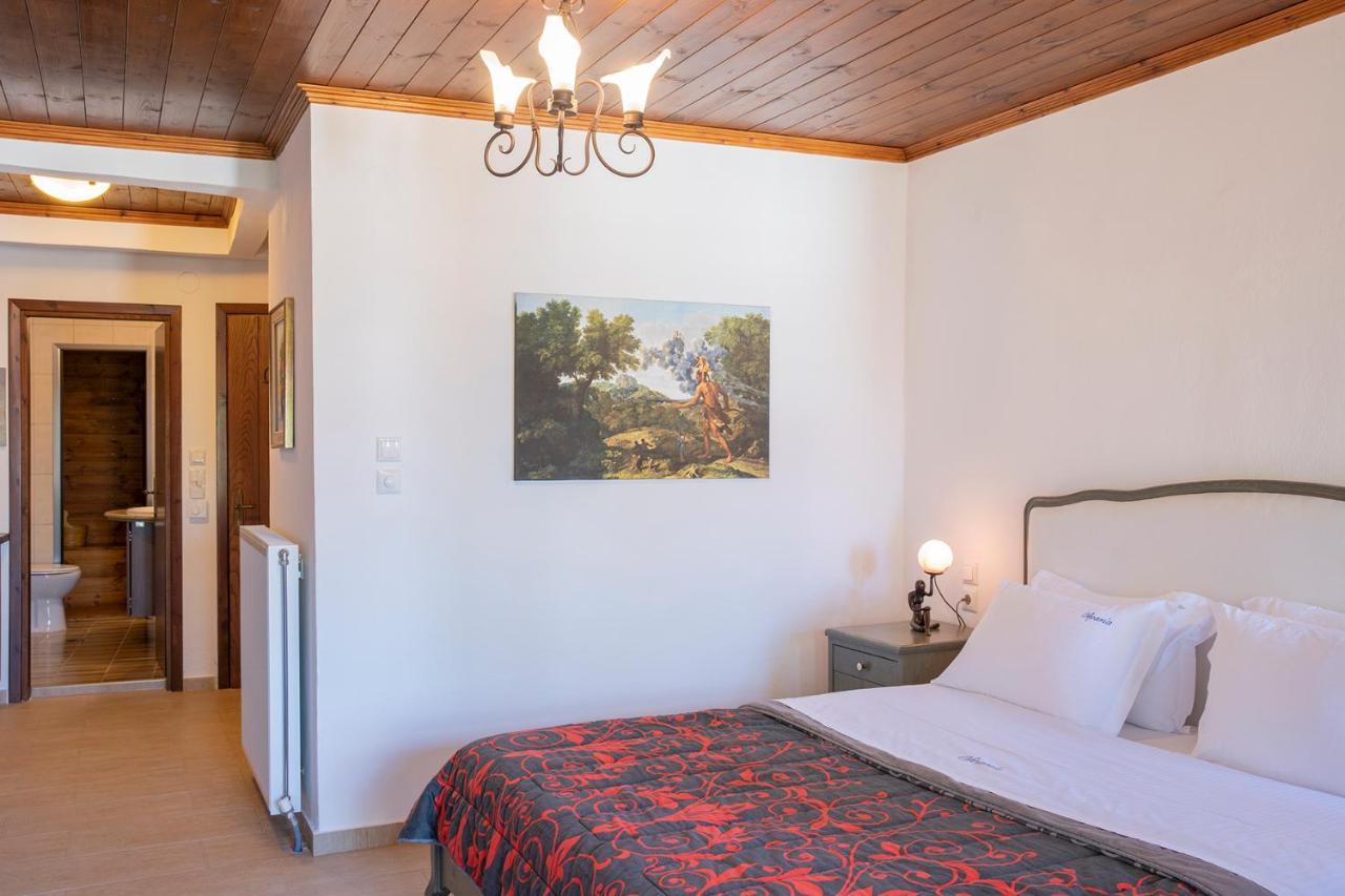Guesthouse Ourania Palaios Panteleimonas Exteriör bild
